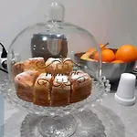 Airport Deluxe Bed & Breakfast