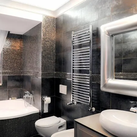 Airport Deluxe 3* Bari