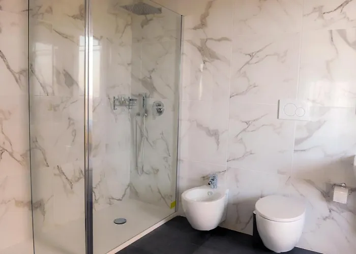 Airport Deluxe 3* Bari