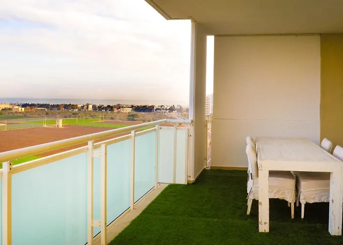 Airport Deluxe Bed and breakfast 3*