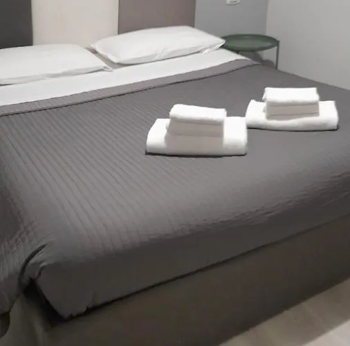 Airport Deluxe 3* Bari