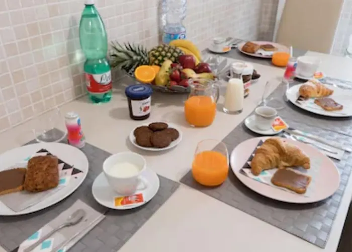 Airport Deluxe Bed and breakfast